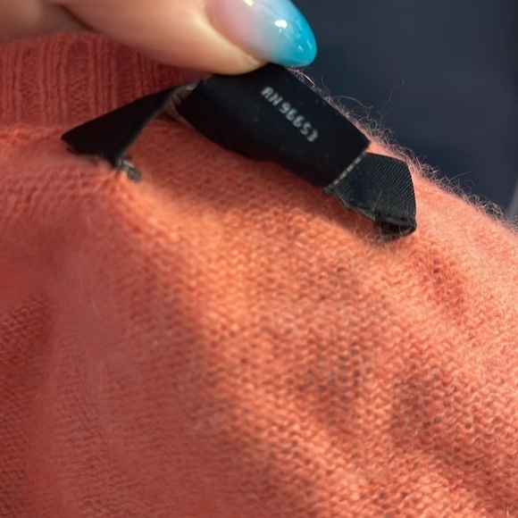 Christopher Fischer Cashmere Sweater V-neck Peach Long Sleeves Size XL - Picture 7 of 10